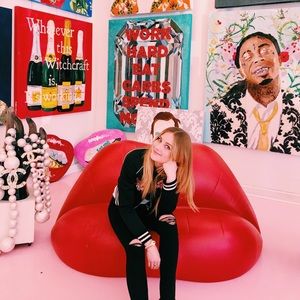 Meet your Posher, Abby